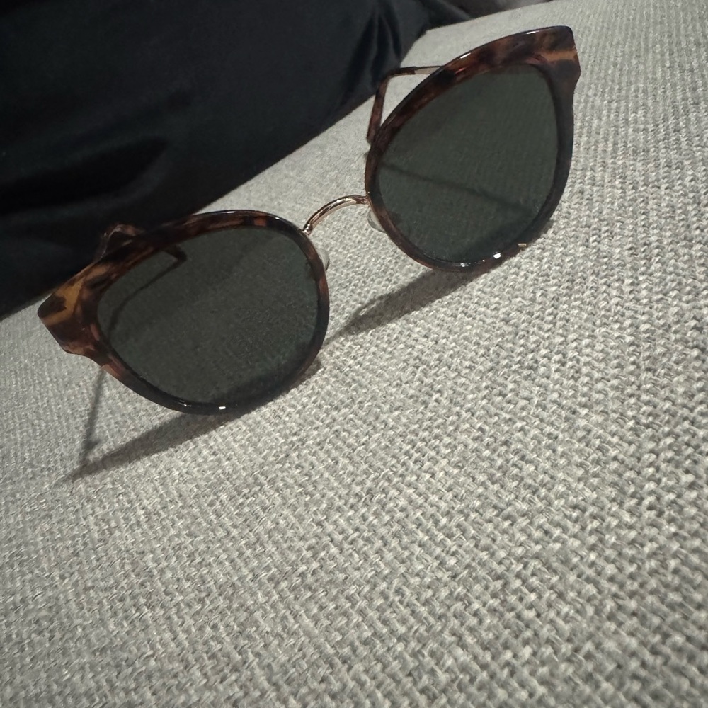 Tortoise Shell Sunglasses - Picture 2 of 5